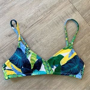 NWOT Aerie Floral Bikini Top S